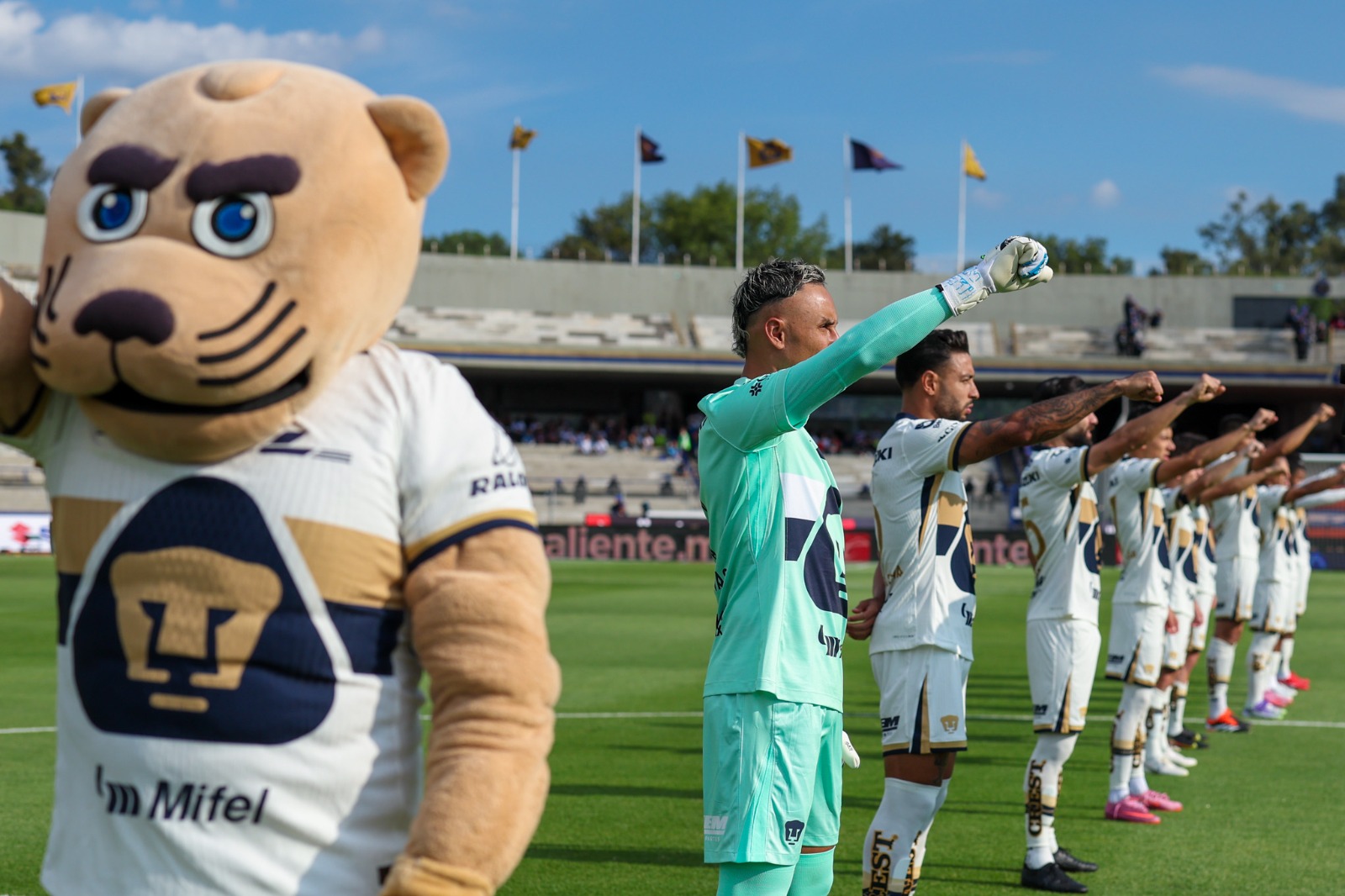 event banner for América - Pumas