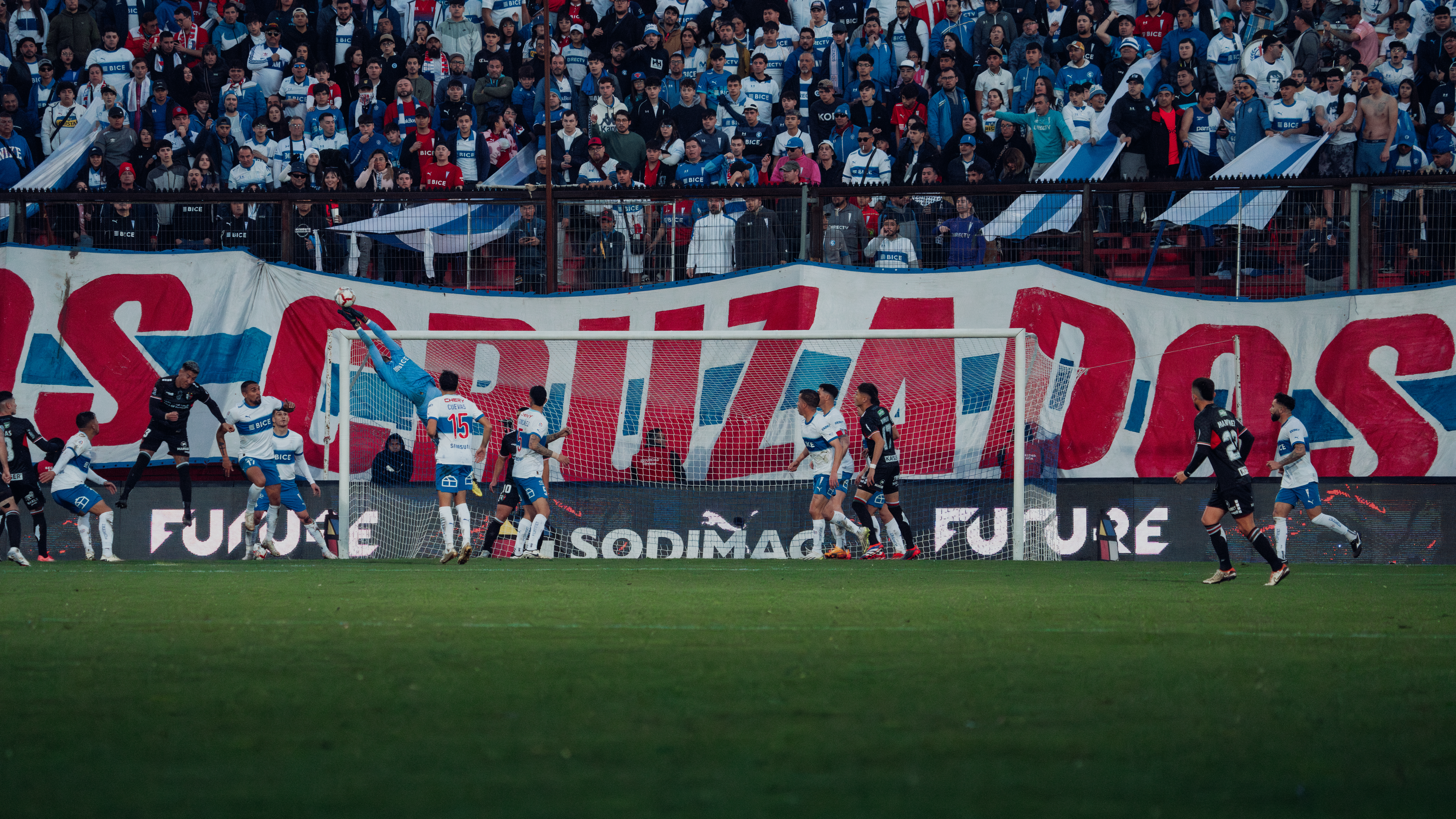Universidad Católica header image