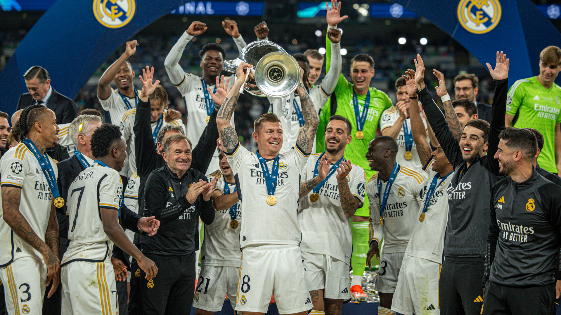 event banner for Gracias Toni