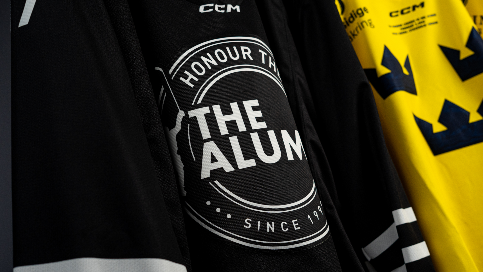 event banner for NHL Alumni vs Tre Kronor Legends 
