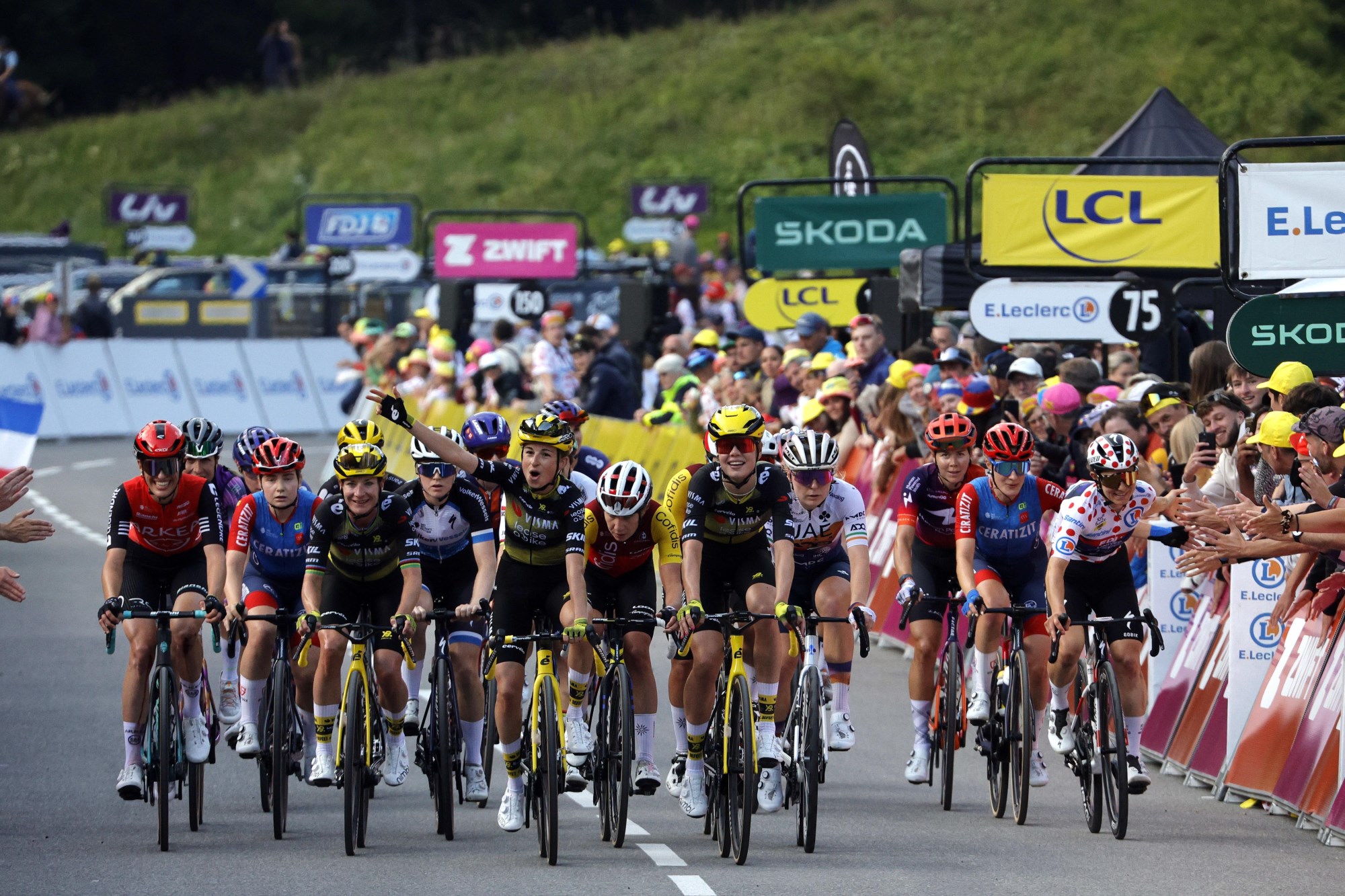 event banner for Team Visma - Lease a Bike | Tour de France Femmes