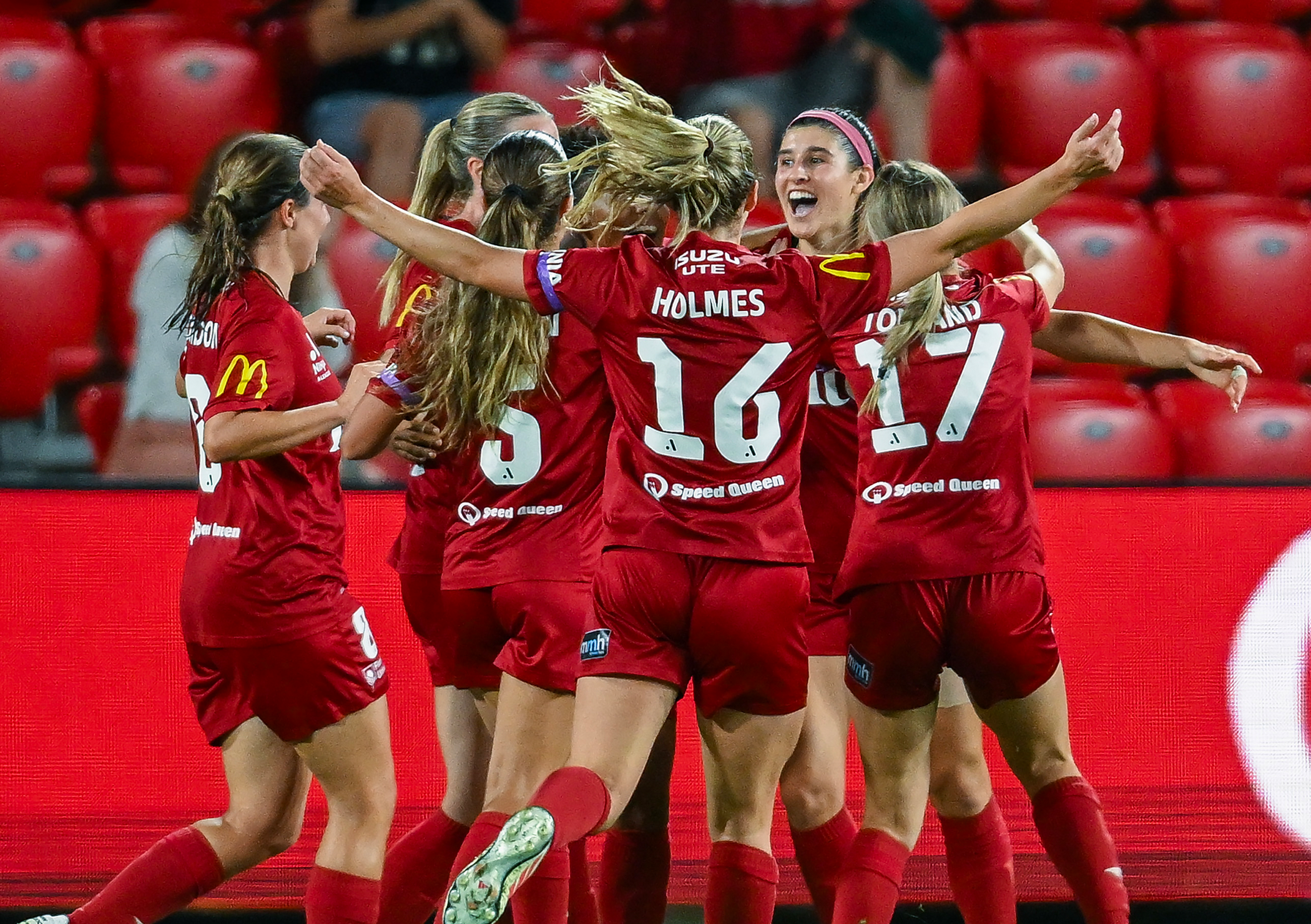 Melbourne Victory Women - Adelaide United Women header image