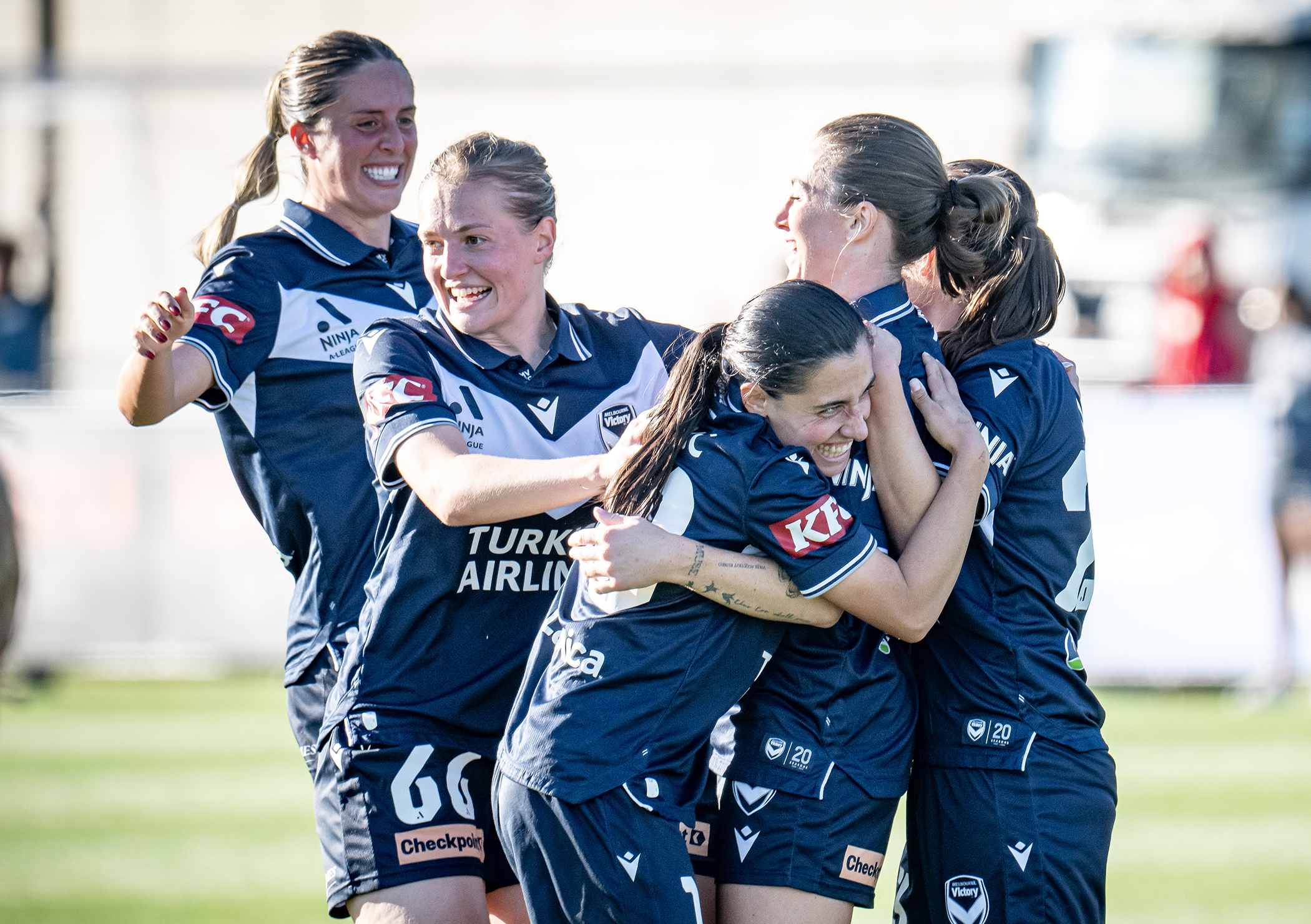 Melbourne Victory Women - Central Coast Mariners Women header image