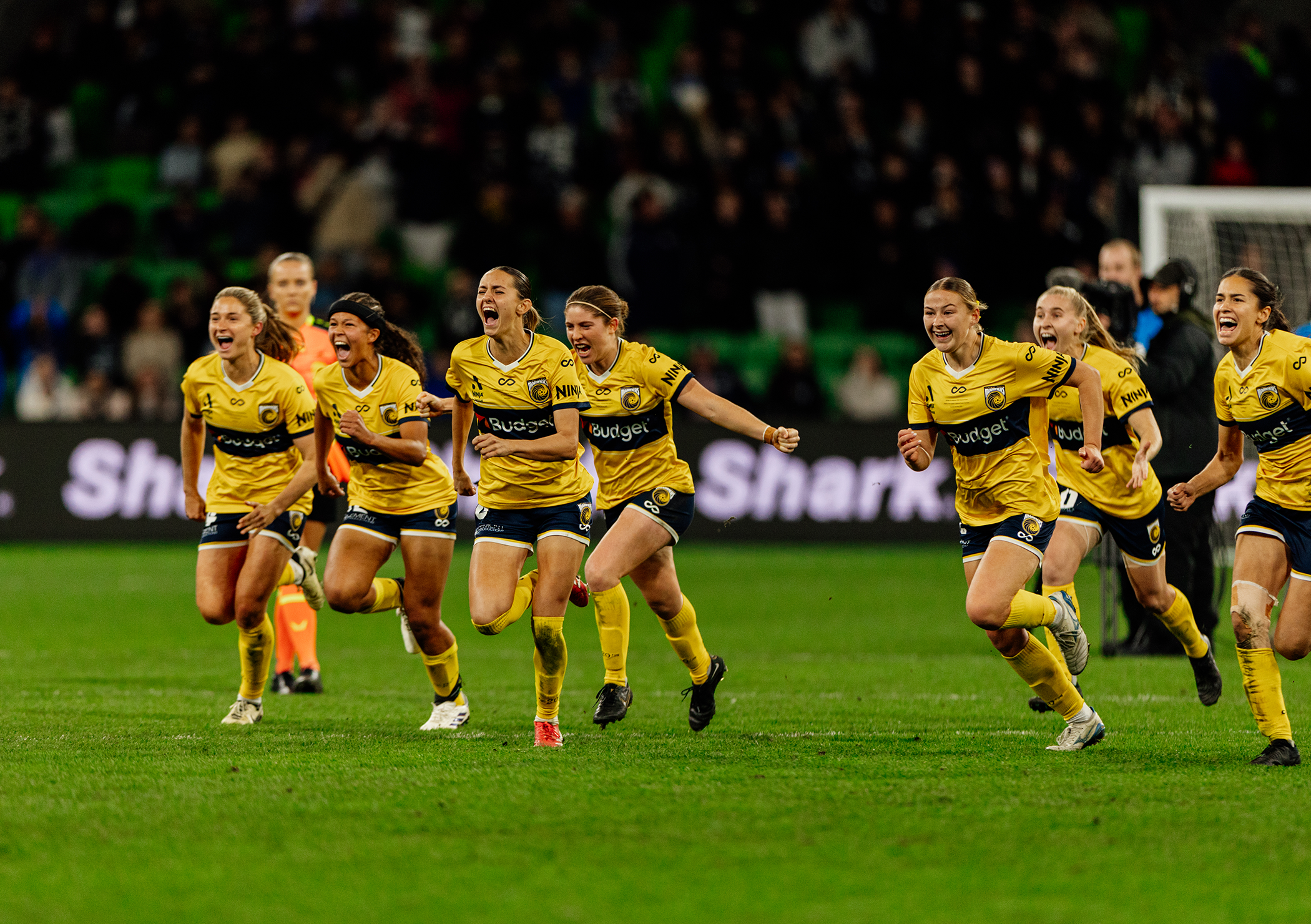 Melbourne Victory Women - Central Coast Mariners Women header image
