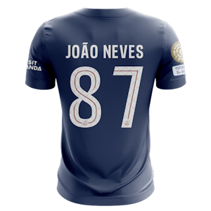 Paris Saint-Germain 팀의 João Neves 셔츠
