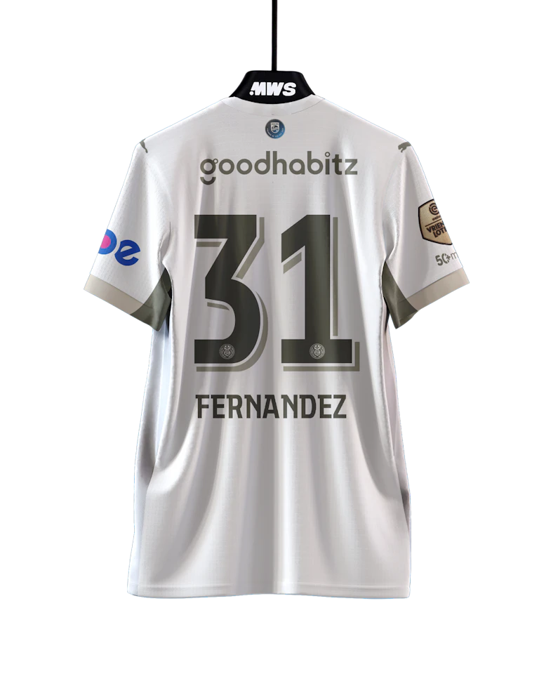 Noah Fernandez PSV shirt
