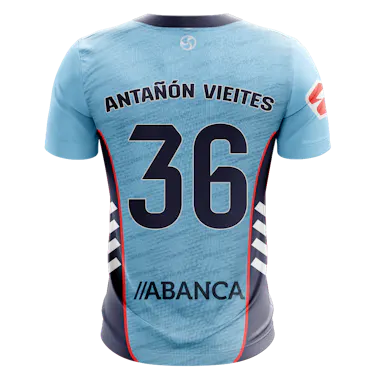Andrés Antañón Celta のシャツ