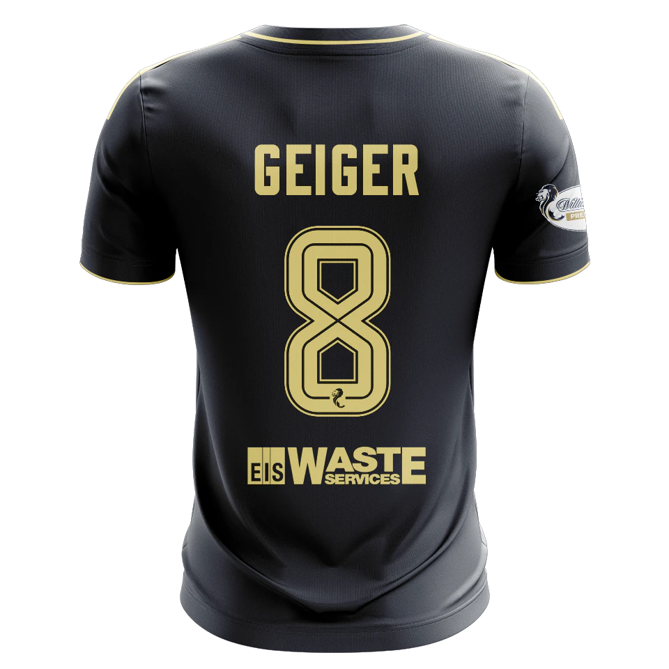 Dennis Geiger Aberdeen jersey