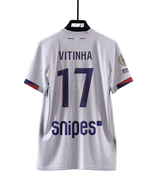 Vitinha Paris Saint-Germain shirt