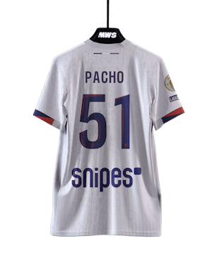 Willian Pacho Paris Saint-Germain shirt