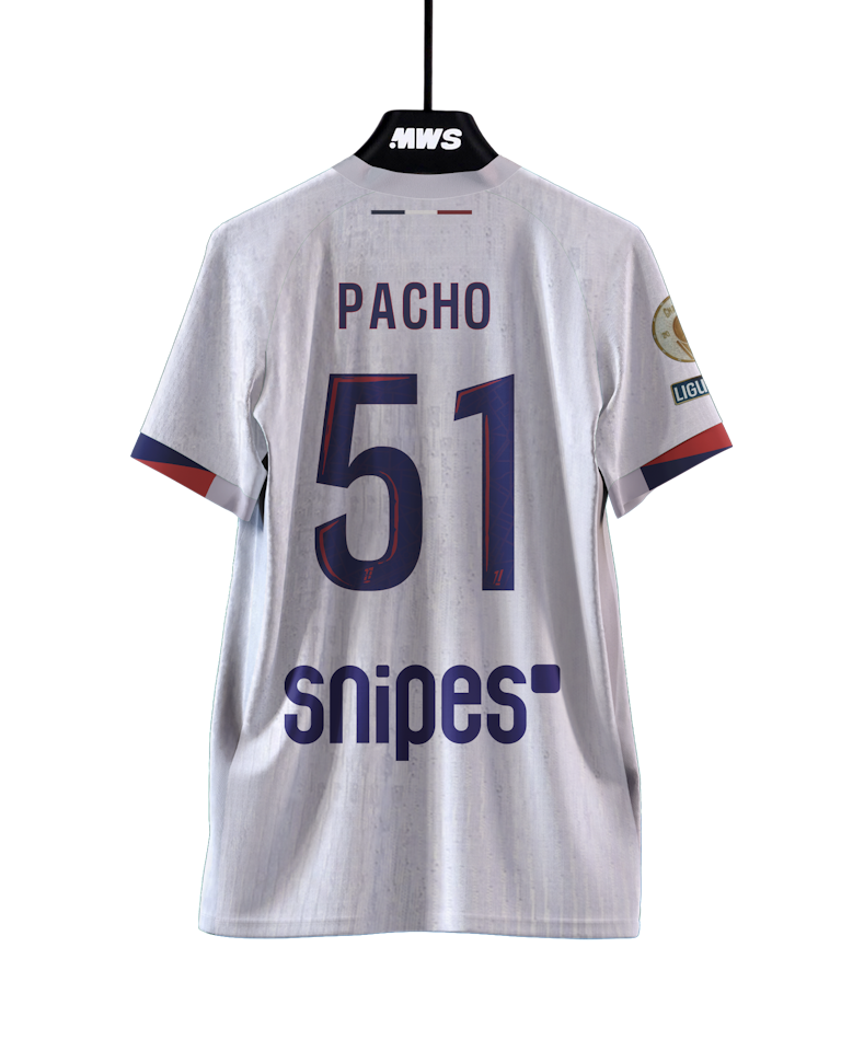 Willian Pacho Paris Saint-Germain shirt