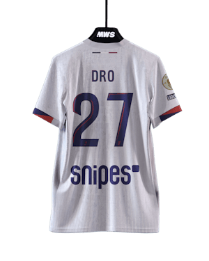 来自Paris Saint-Germain的Dro Fernández球衣