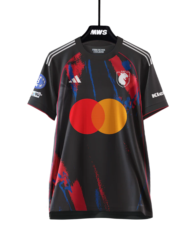 来自OL Lyonnes的Ada Hegerberg球衣