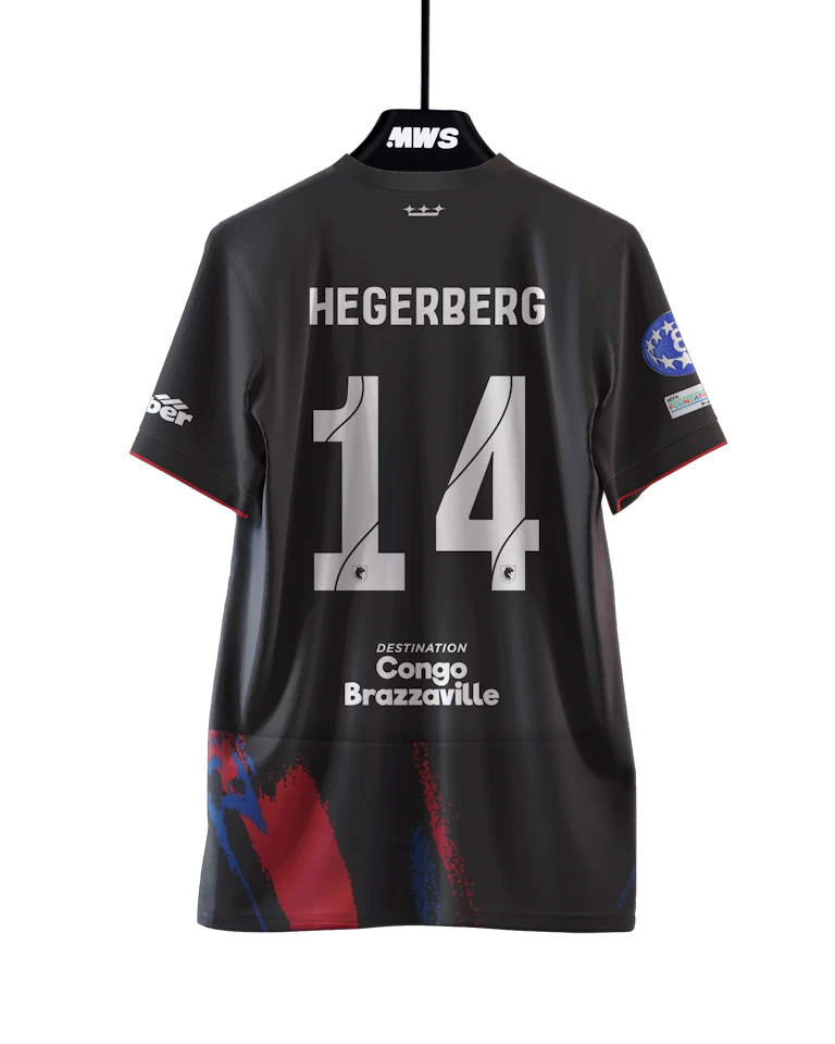 来自OL Lyonnes的Ada Hegerberg球衣