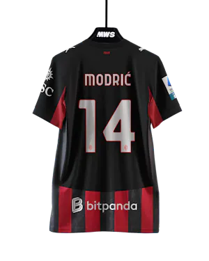 来自AC Milan的Luka Modrić球衣
