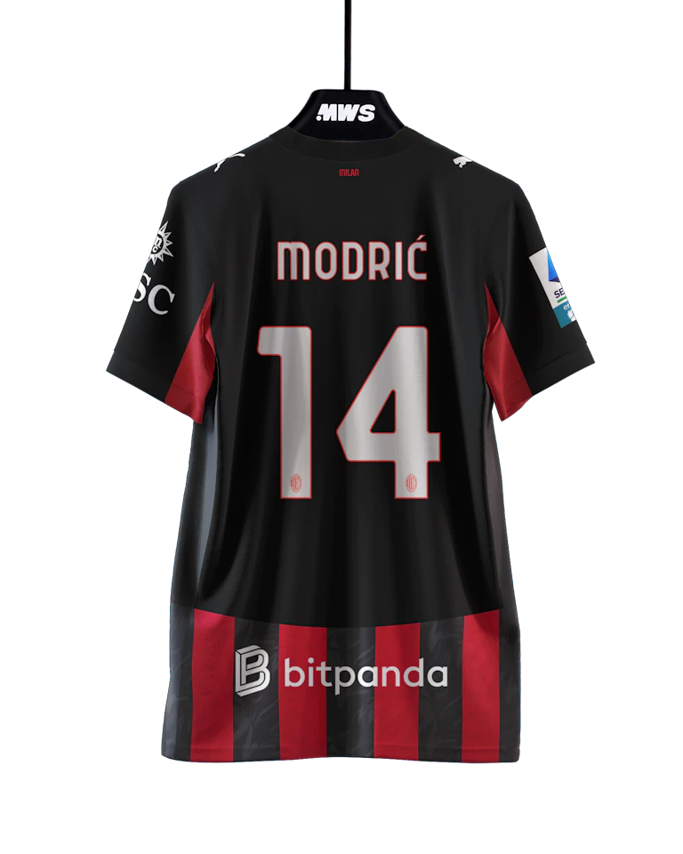 来自AC Milan的Luka Modrić球衣