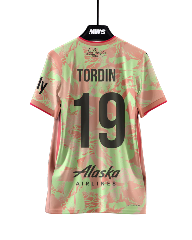 来自Portland Thorns FC的Pietra Tordin球衣