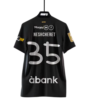 Ruslan Neshcheret FC Dynamo Kyiv のシャツ