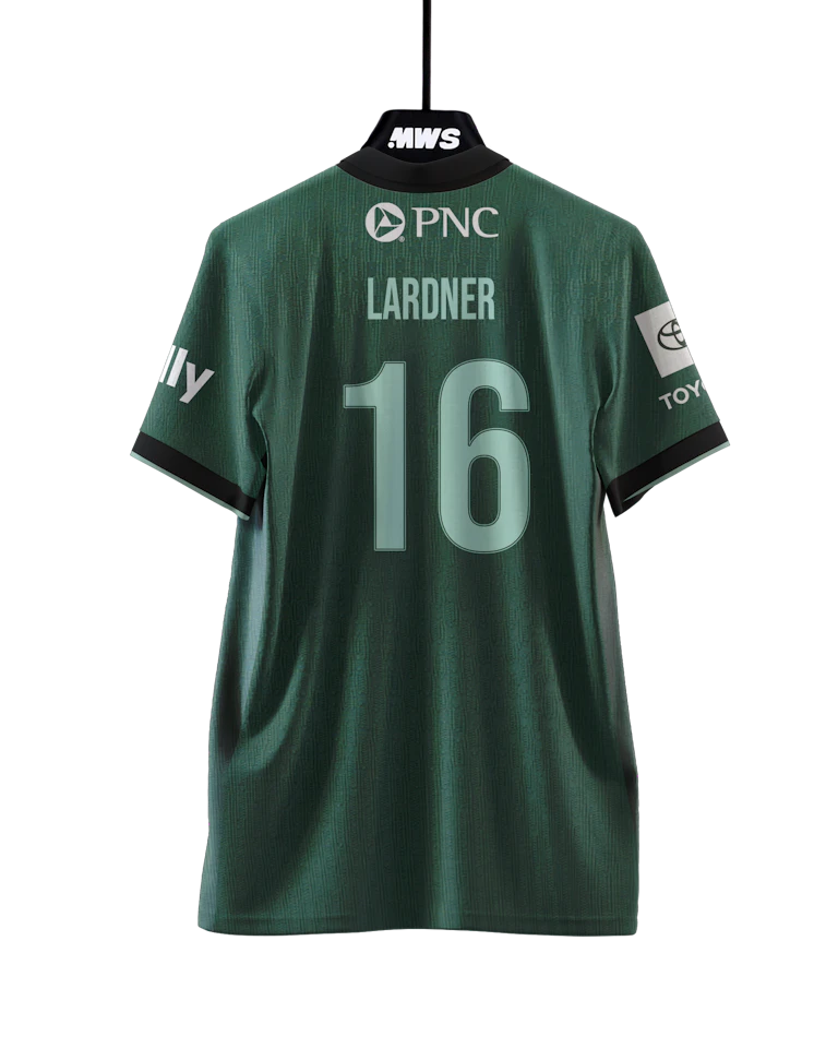 Maja Lardner Racing Louisville FC forması