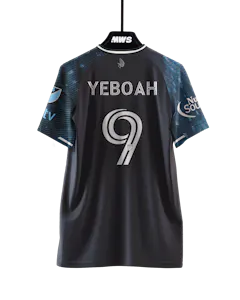 来自Minnesota United的Kelvin Yeboah球衣