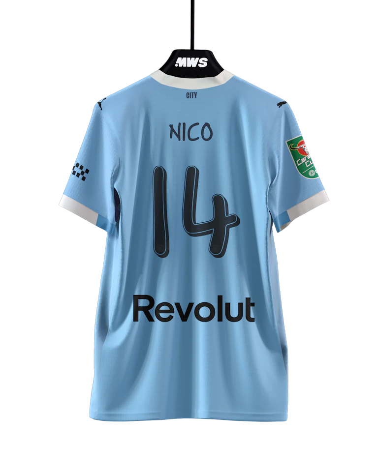 来自Manchester City的Nico González球衣