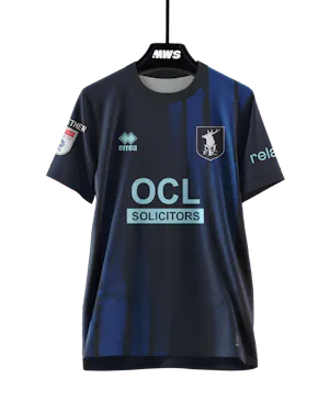 来自Mansfield Town的Frazer Blake-Tracy球衣