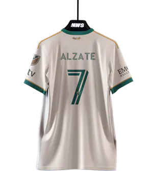 来自Atlanta United的Steven Alzate球衣