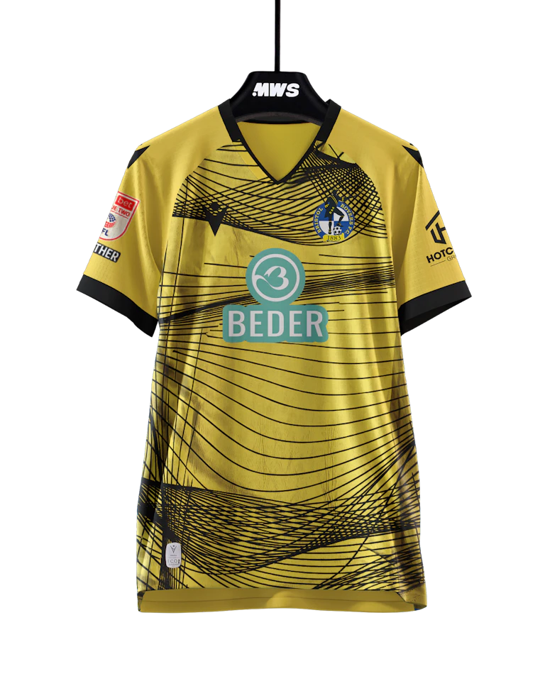 Brad Young Bristol Rovers camisa.