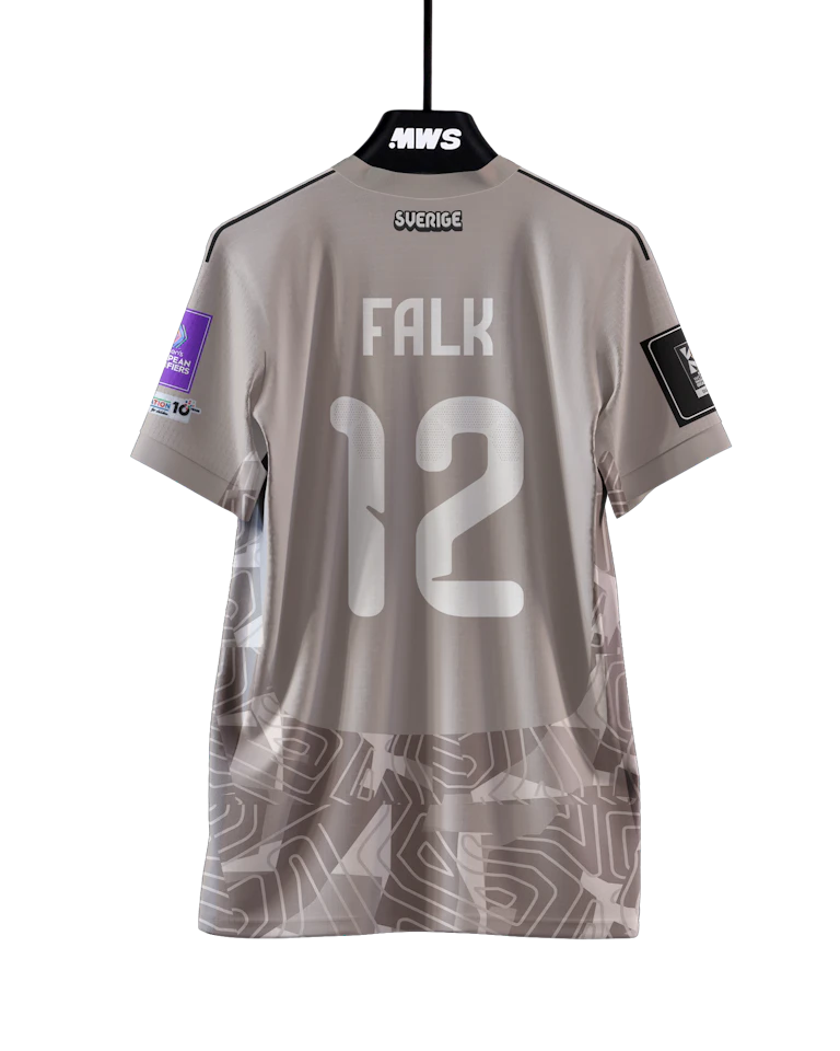 Jennifer Falk Sweden W forması