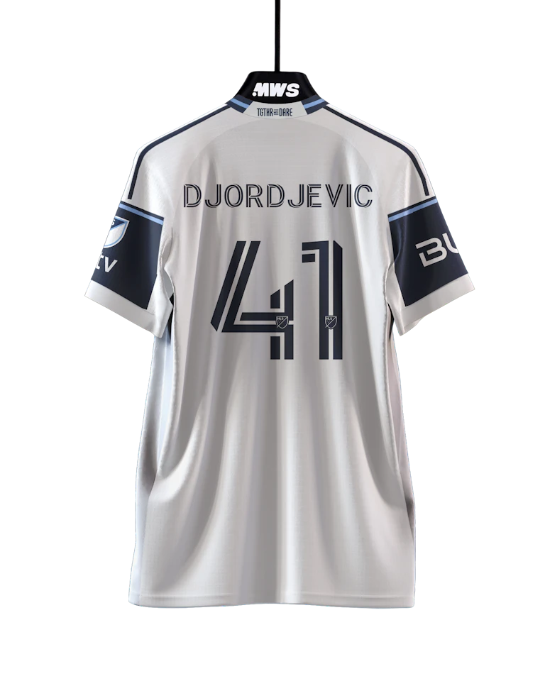 来自Vancouver Whitecaps FC的Nikola Djordjevic球衣