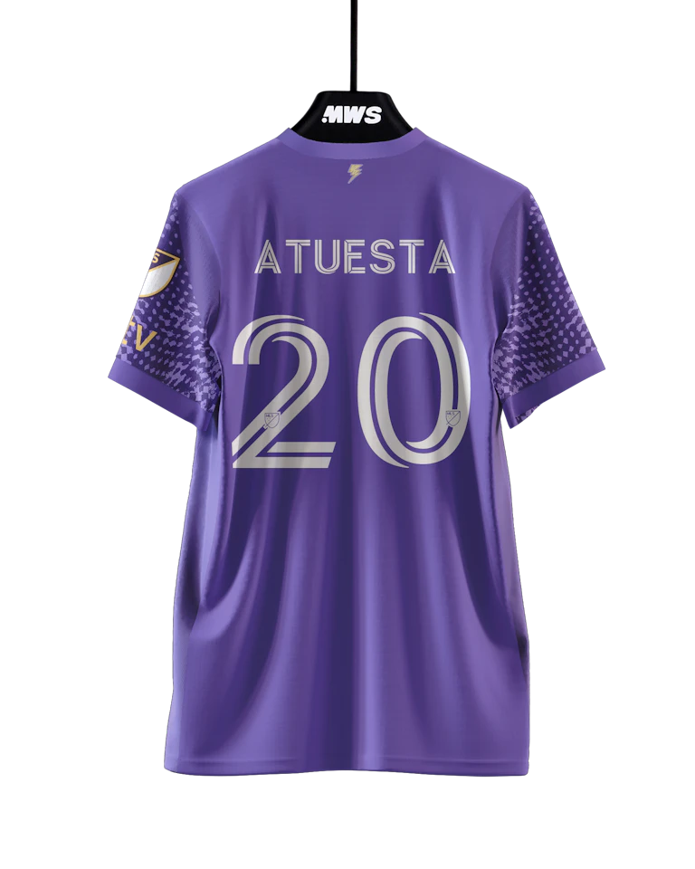 来自Orlando City的Eduard Atuesta球衣