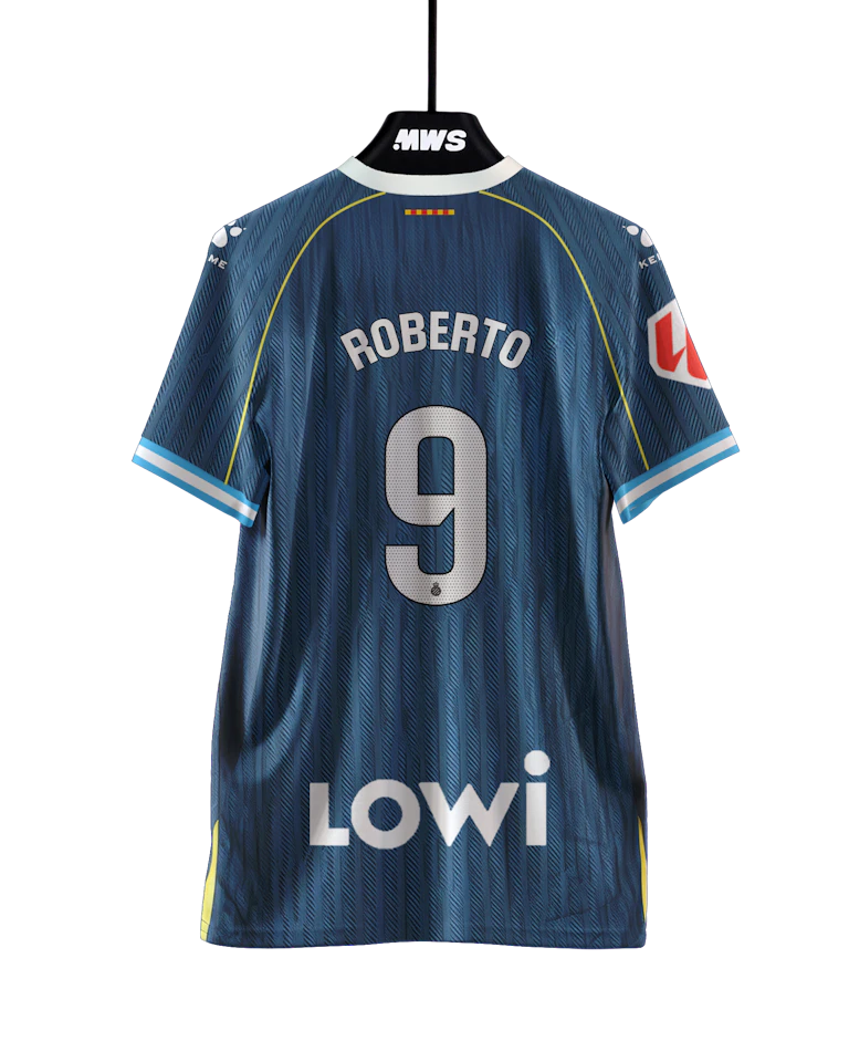 来自RCD Espanyol De Barcelona的Roberto Fernández Jaén球衣