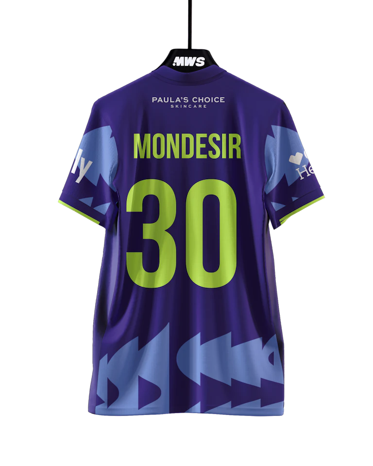Nérilia Mondesir Seattle Reign jersey