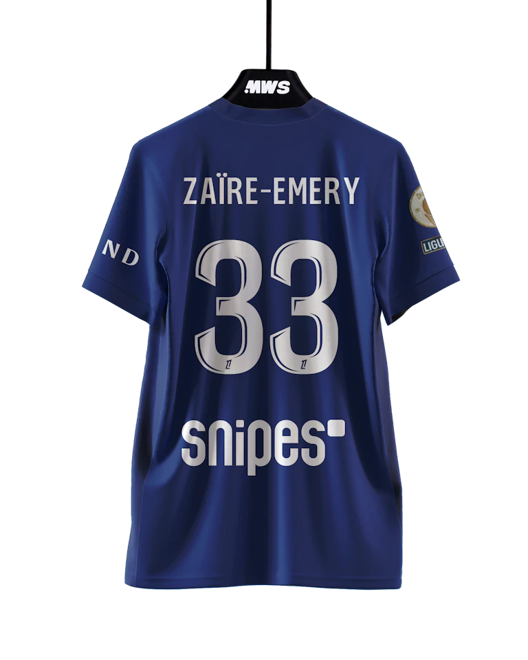 来自Paris Saint-Germain的Warren Zaïre-Emery球衣