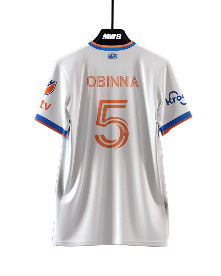 FC Cincinnati-Trikot von Obinna Nwobodo