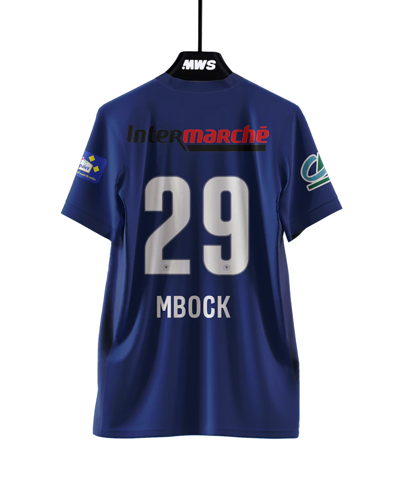 来自Paris Saint-Germain Féminines的Griedge Mbock球衣