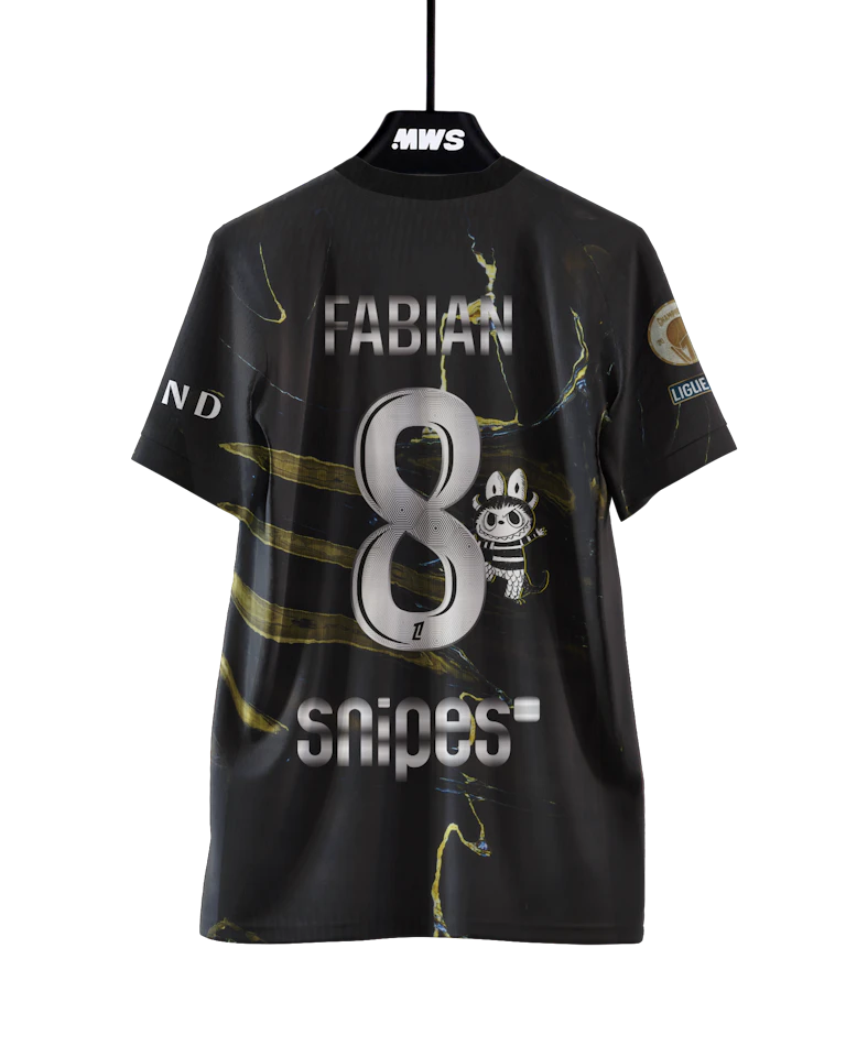 Paris Saint-Germain 팀의 Fabián 셔츠