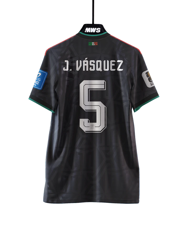 Johan Vásquez Mexico jersey