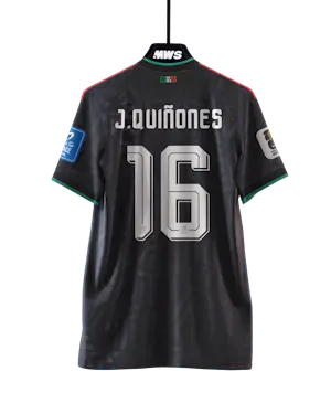 멕시코 팀의 Julián Quiñones 셔츠