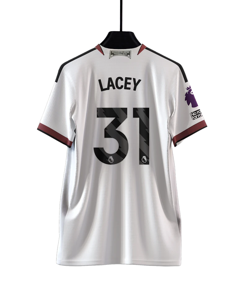 Shea Lacey Manchester United forması