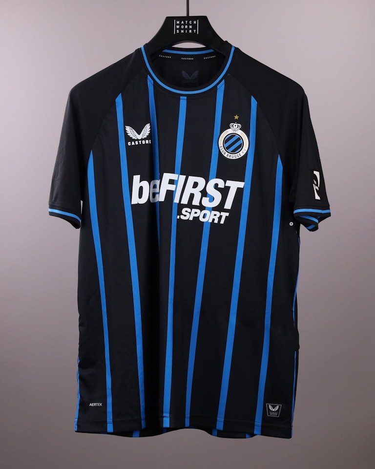 Raphael Onyedika Nwadike Club Brugge shirt