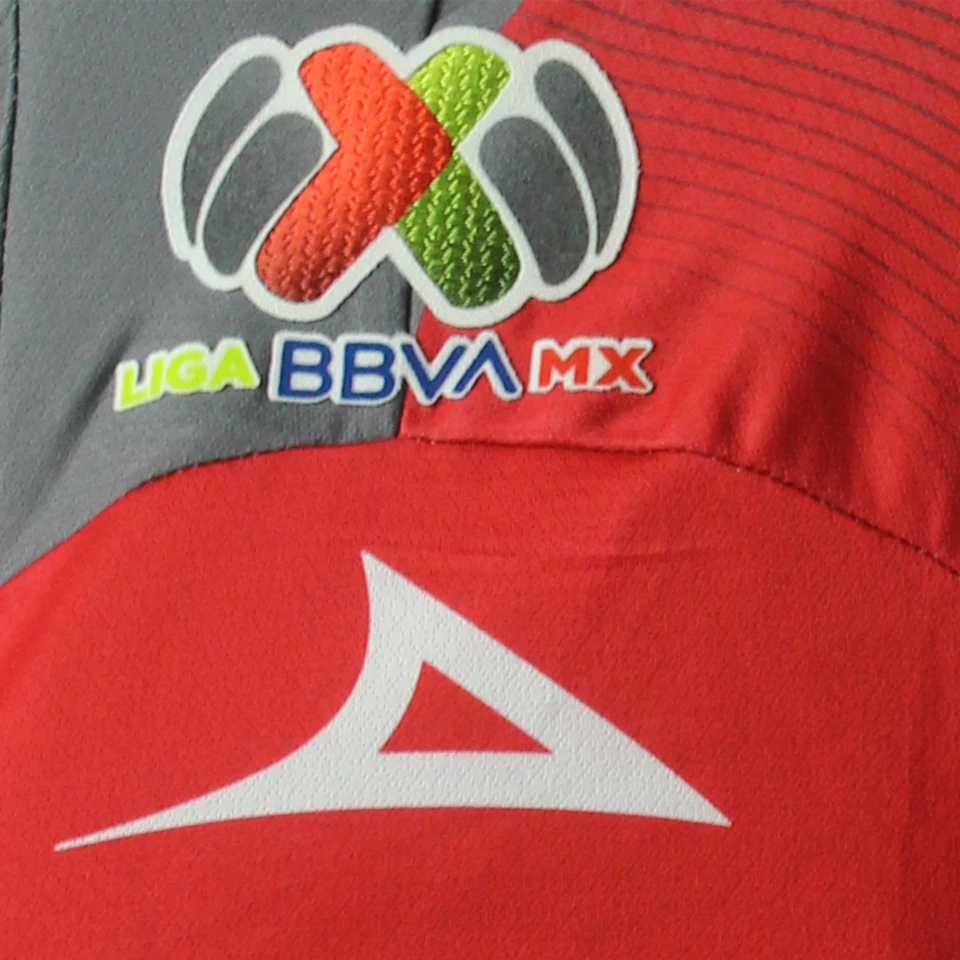 来自Necaxa的Alejandro Andrade Rivera球衣