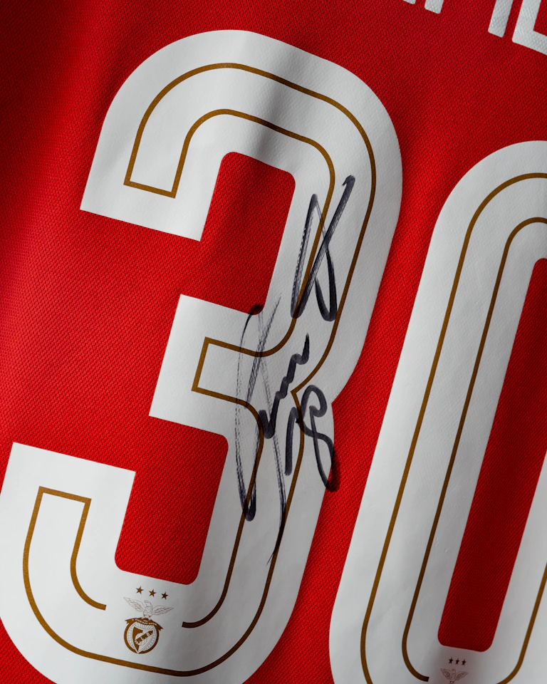 SL Benfica-Trikot von Nicolás Otamendi