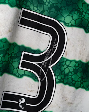 Celtic-Trikot von Greg Taylor