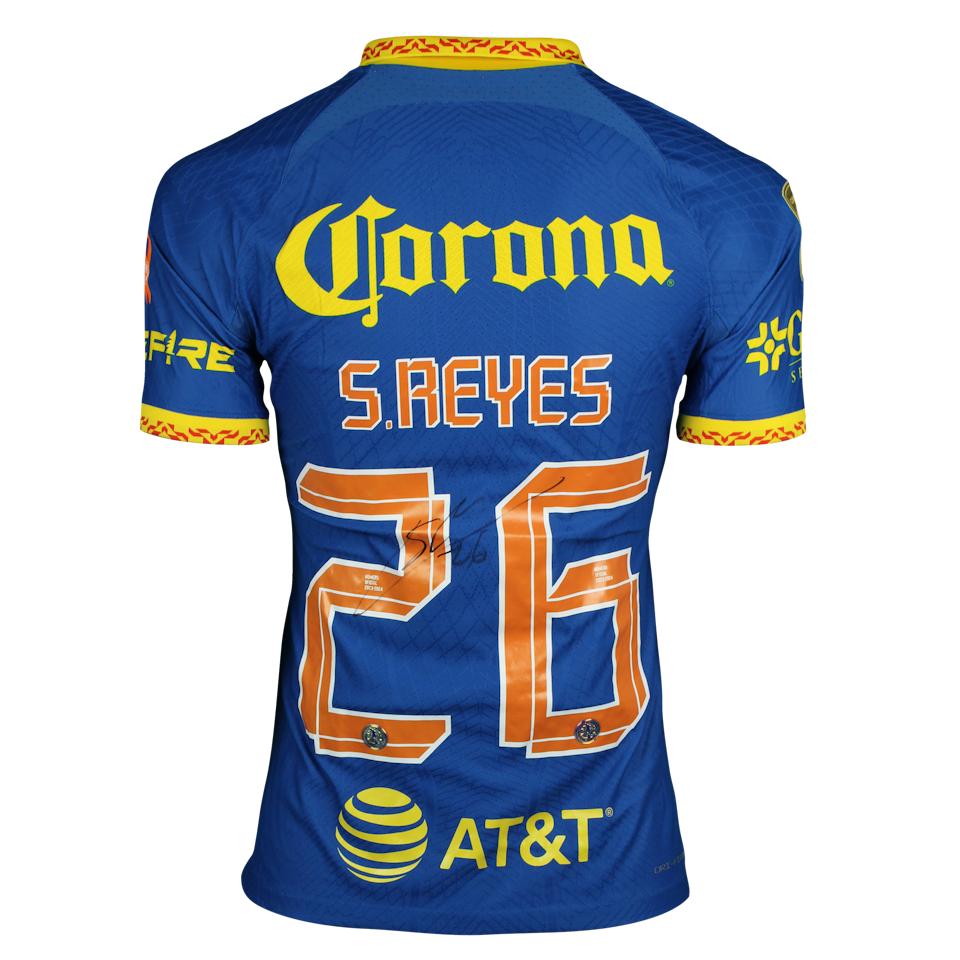 Salvador Reyes Club América shirt
