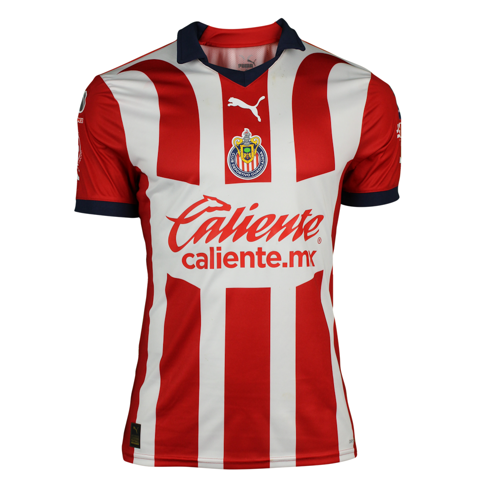 Víctor Guzmán Chivas Guadalajara shirt