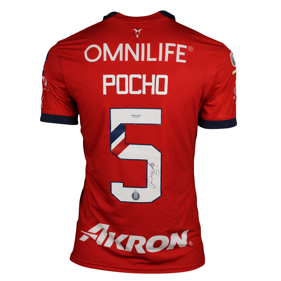 Víctor Guzmán Chivas Guadalajara shirt