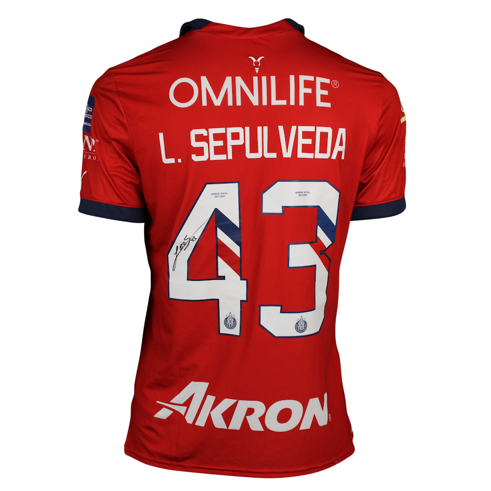 Leonardo Sepúlveda Chivas Guadalajara shirt