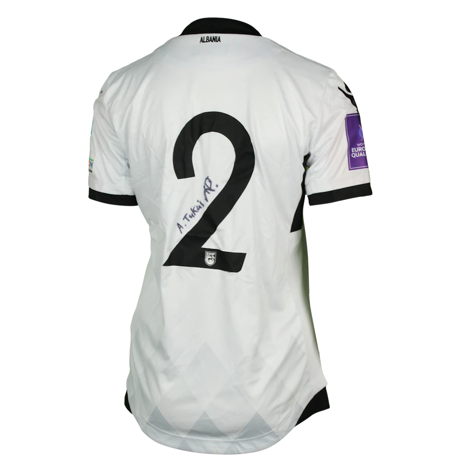 Albania W-Trikot von Armela Tukaj