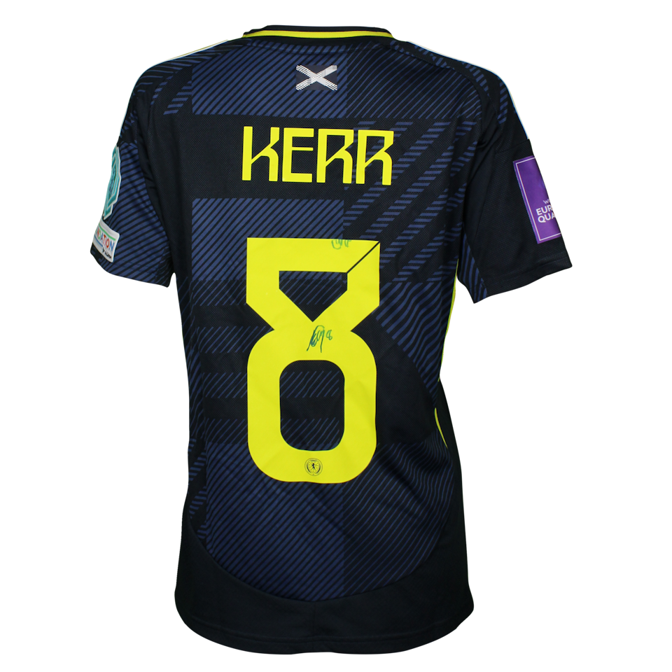 Samantha Kerr Scotland W forması